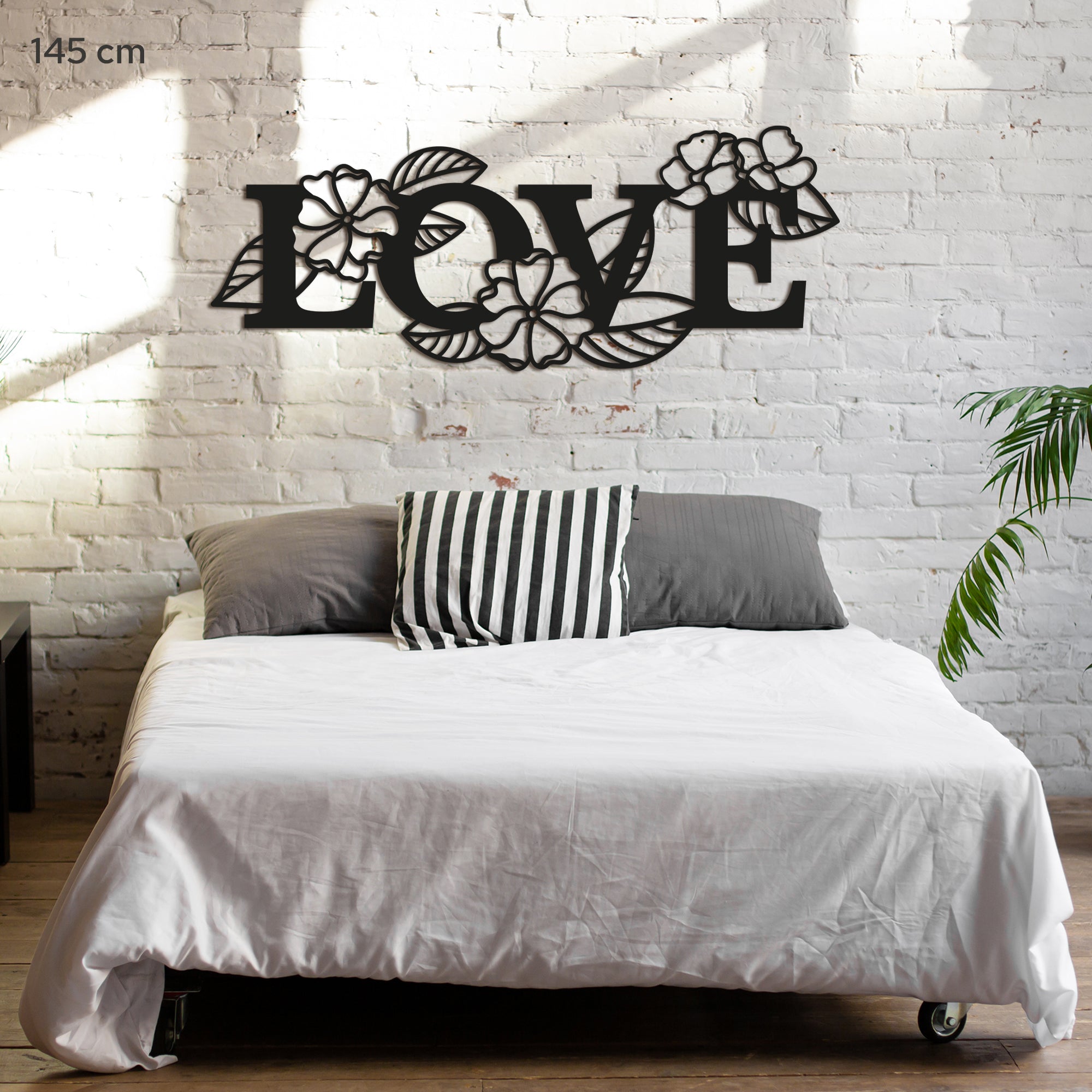 Metal Wall Art “LOVE” with Heart 2